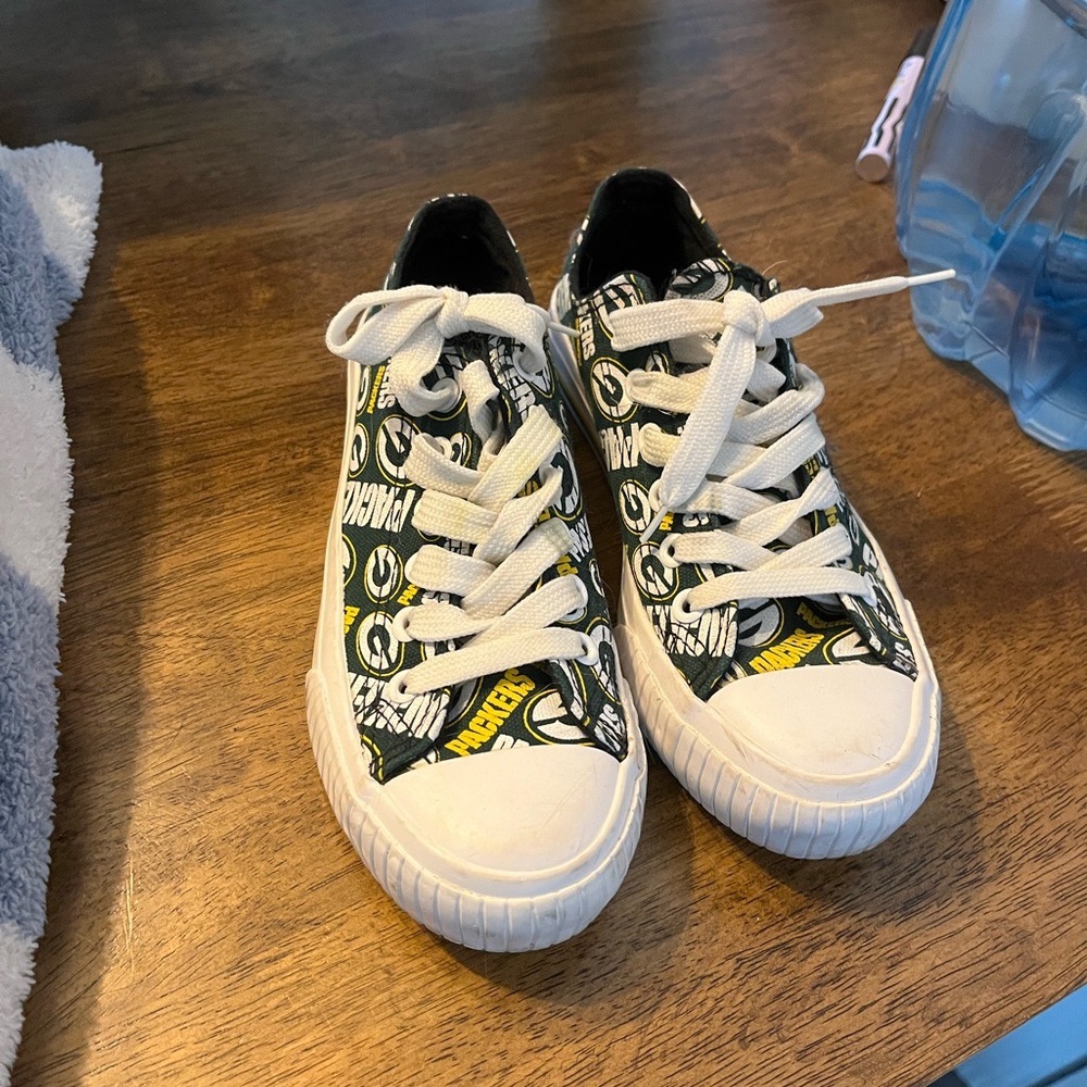 Greeb Bay PACKERS Women's Sneakers - Black and Yellow